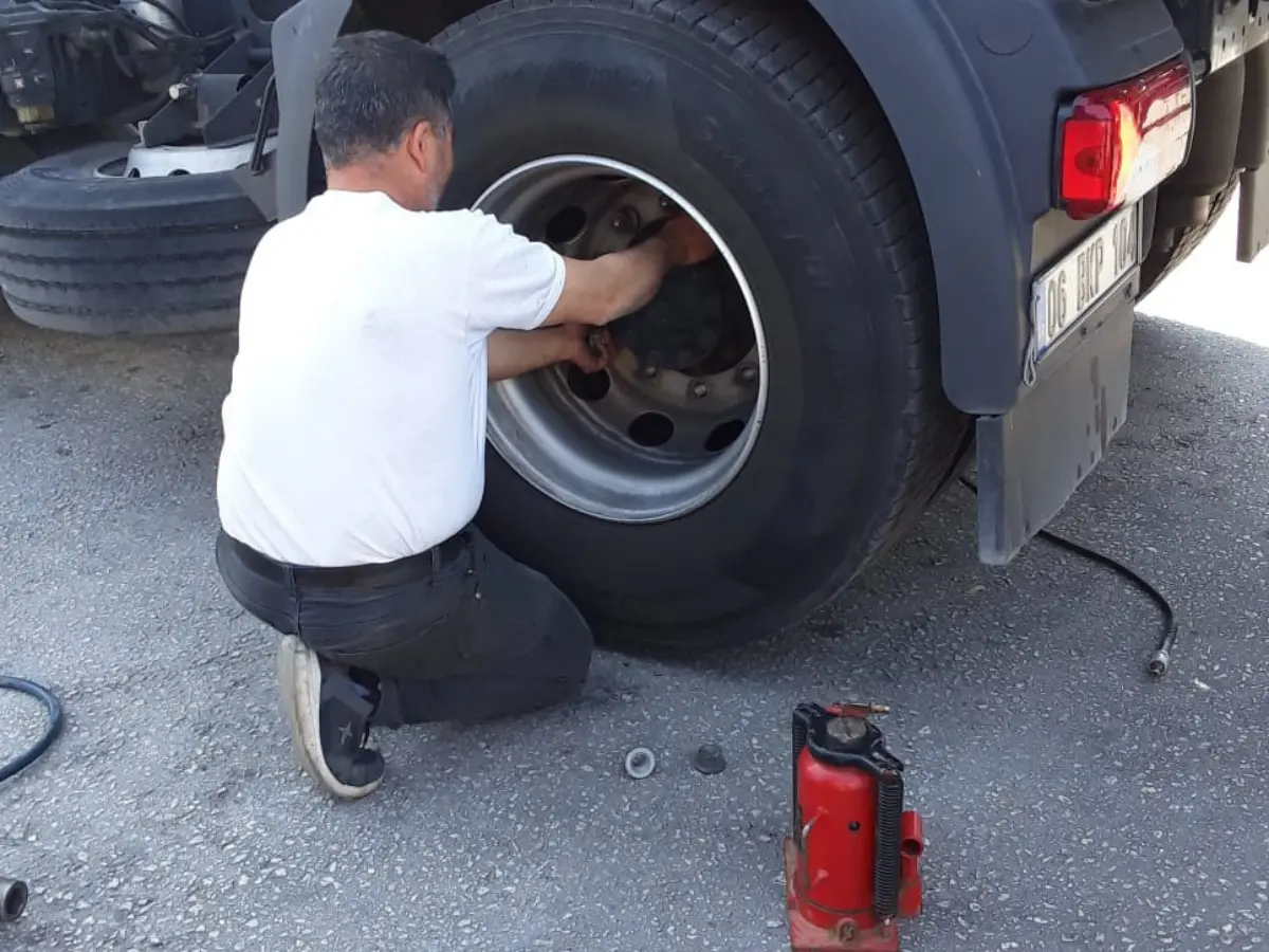 Sarıkaya Oto Lastikçi